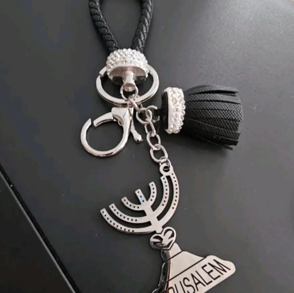 UNIQUE LEATHER RHINESTONE KEYCHAIN JERUSALEM CANDLE MENORAH JEWISH PENDANTS